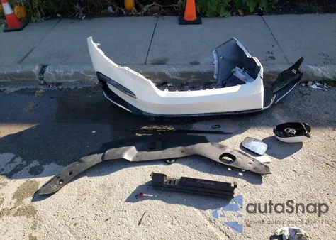 2019 Honda Pilot Touring z USA, uszkodzony, nr VIN 5FNYF5H6XKB037214